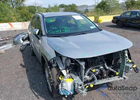 2023 Toyota Rav4 Xle Premium z USA, uszkodzony, nr VIN 2T3A1RFV5PC387709